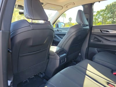 2026 INFINITI QX60 LUXE