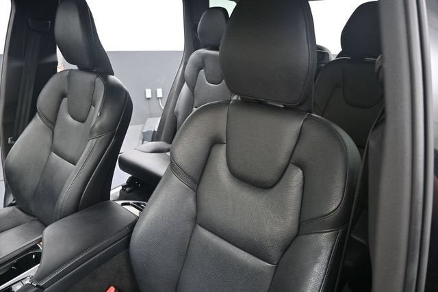 2023 Volvo XC90 B6 Core