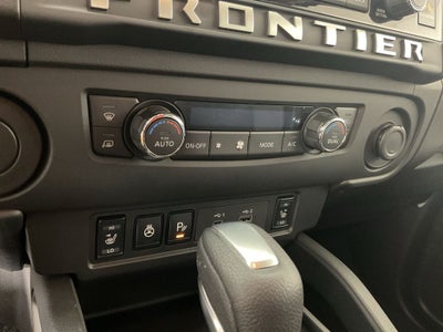 2025 Nissan Frontier SV