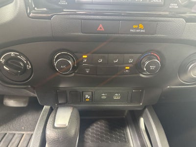 2022 Nissan Frontier SV