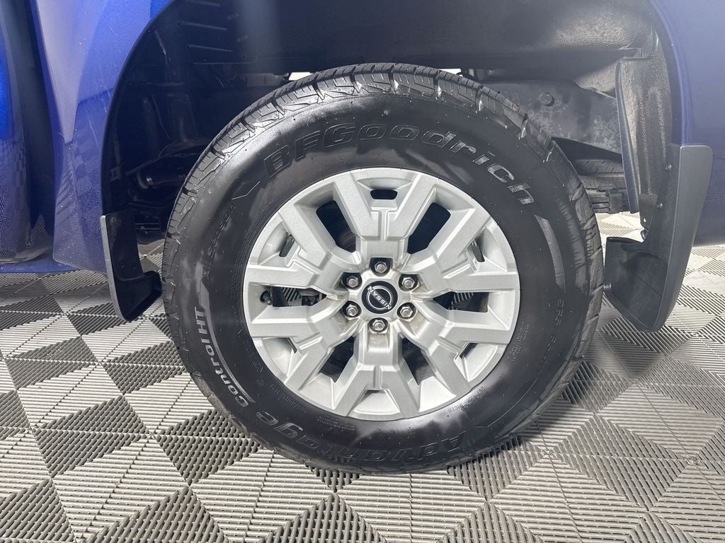 2022 Nissan Frontier SV