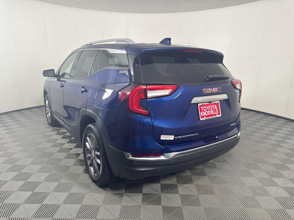2023 GMC Terrain SLT