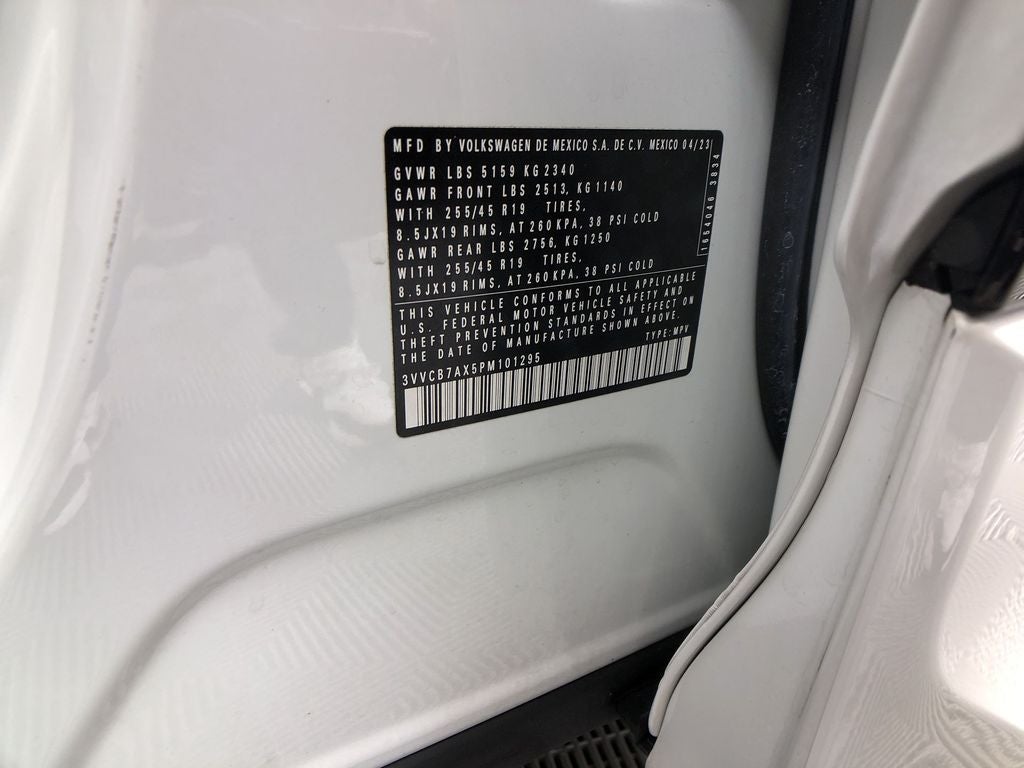 2023 Volkswagen Tiguan 2.0T SE R-Line Black