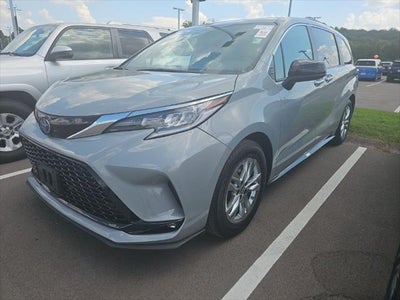 2024 Toyota Sienna XSE 7 Passenger