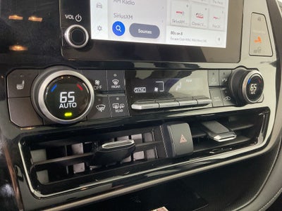 2024 Toyota Highlander Hybrid XLE
