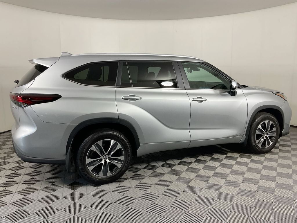 2024 Toyota Highlander Hybrid XLE