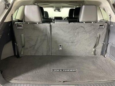 2024 Toyota Highlander Hybrid XLE