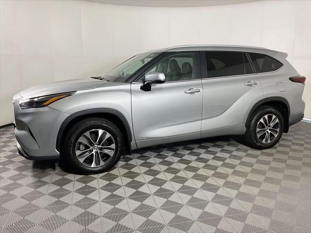 2024 Toyota Highlander Hybrid XLE