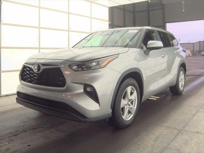 2024 Toyota Highlander LE