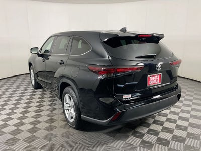 2025 Toyota Highlander LE