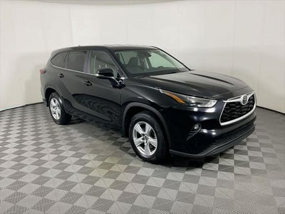2025 Toyota Highlander LE