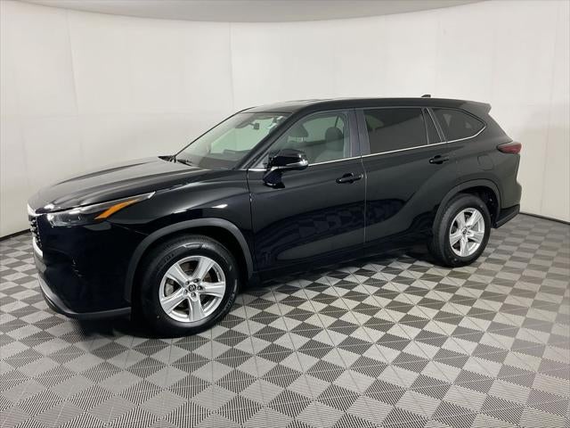 2025 Toyota Highlander LE