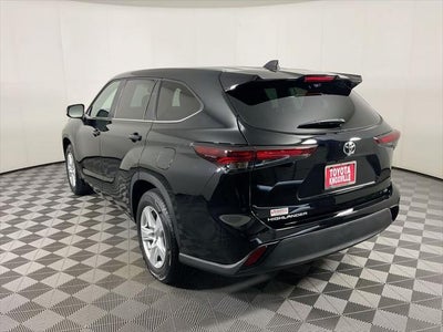 2025 Toyota Highlander LE