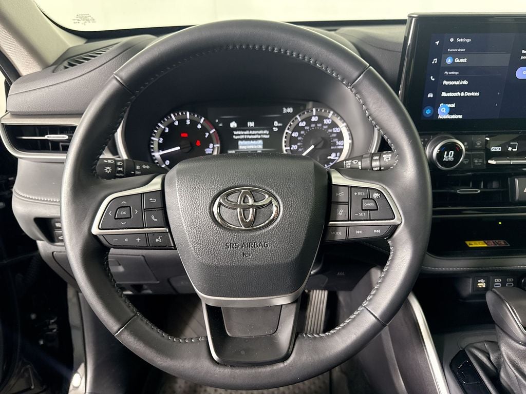 2025 Toyota Highlander XLE