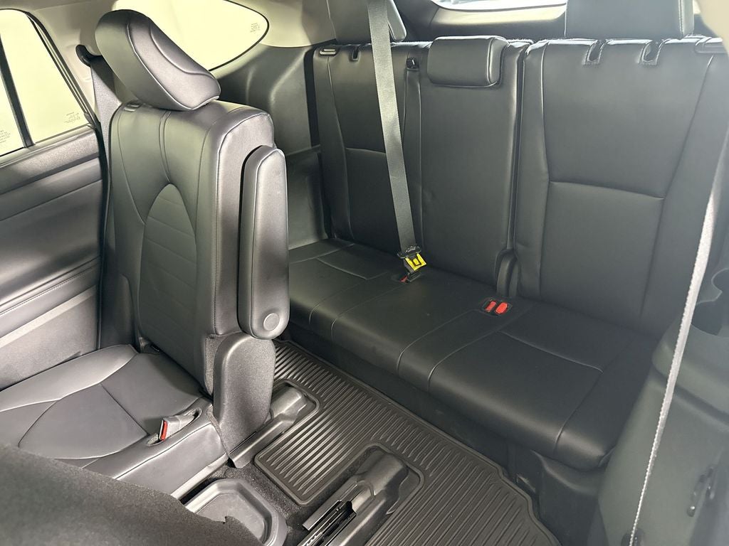 2025 Toyota Highlander XLE