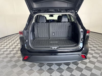 2025 Toyota Highlander XLE