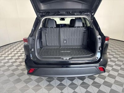 2025 Toyota Highlander XLE
