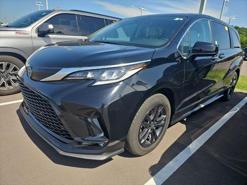 2024 Toyota Sienna XSE 7 Passenger