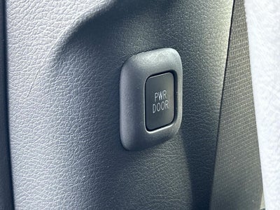 2024 Toyota Sienna XLE 8 Passenger