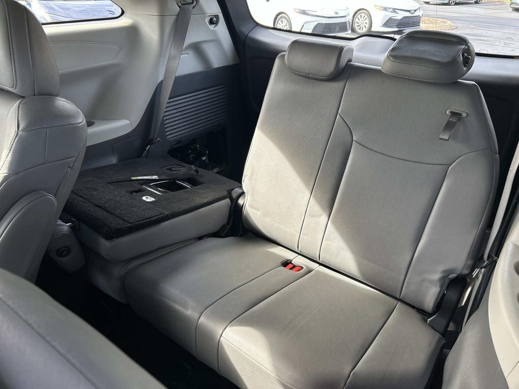 2024 Toyota Sienna XLE 8 Passenger