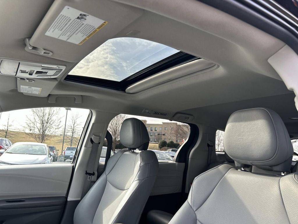 2024 Toyota Sienna XLE 8 Passenger