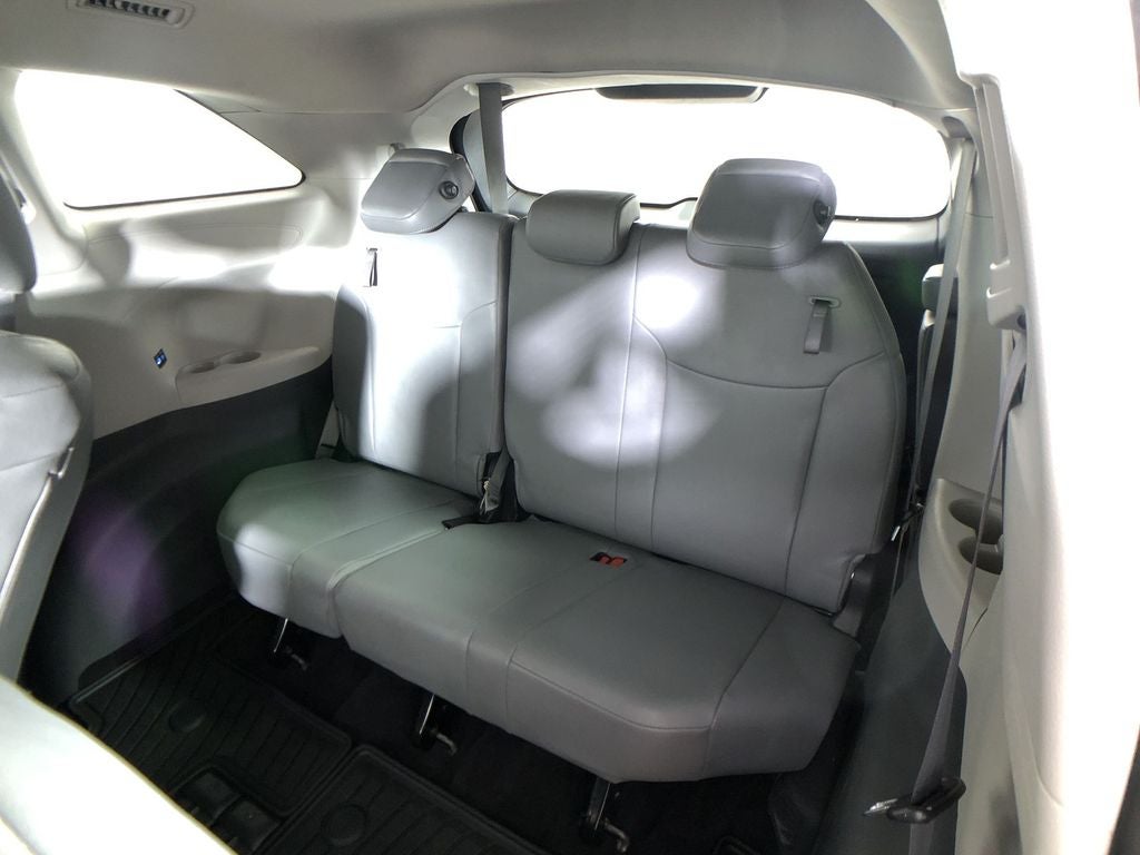 2024 Toyota Sienna XLE 8 Passenger