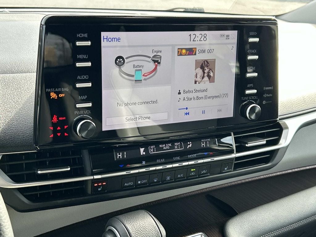 2024 Toyota Sienna XLE 8 Passenger