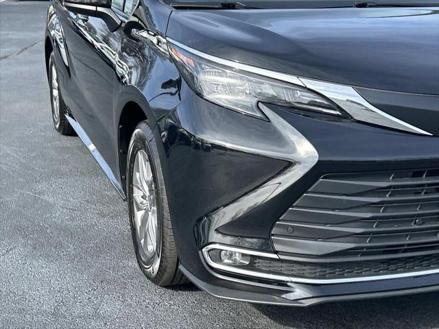 2024 Toyota Sienna XLE 8 Passenger