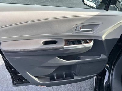 2024 Toyota Sienna XLE 8 Passenger