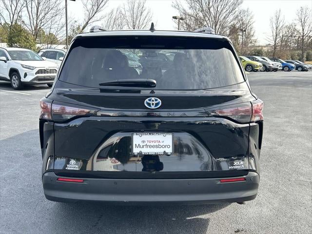2024 Toyota Sienna XLE 8 Passenger
