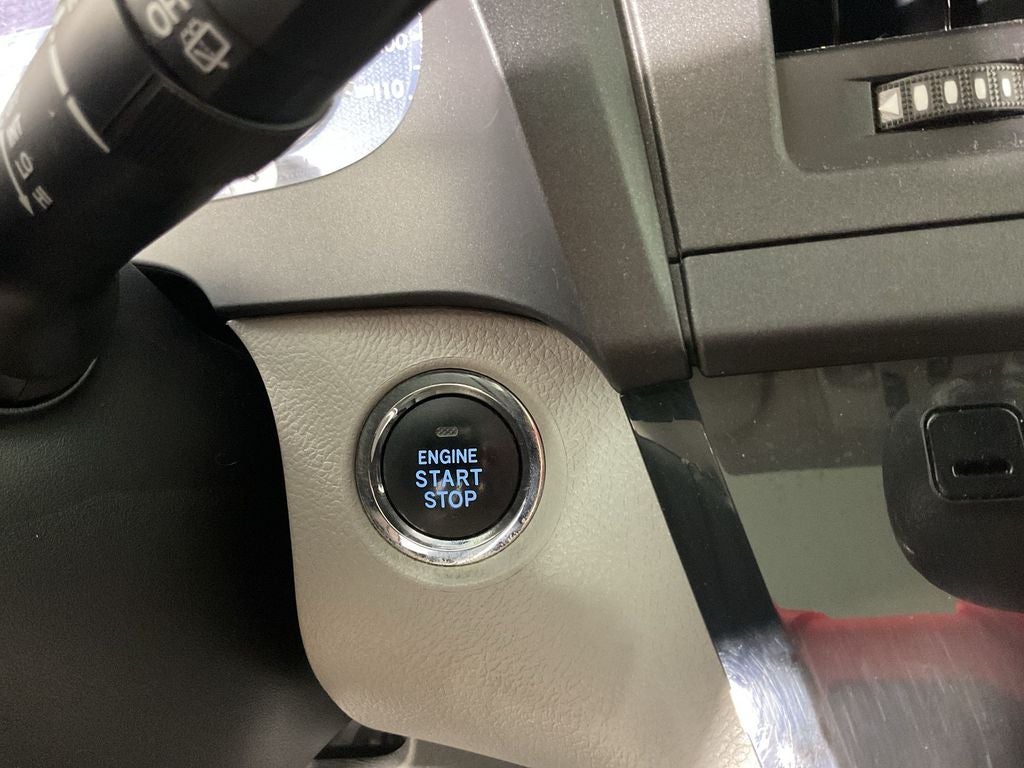 2019 Toyota Sienna XLE 8 Passenger