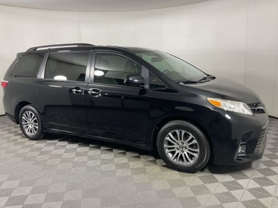 2019 Toyota Sienna XLE 8 Passenger