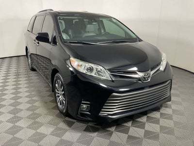 2019 Toyota Sienna XLE 8 Passenger