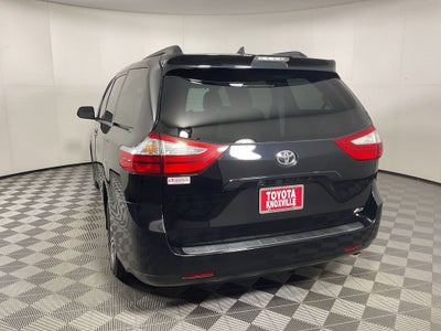 2019 Toyota Sienna XLE 8 Passenger