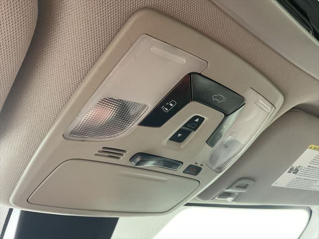 2019 Toyota Sienna XLE 8 Passenger