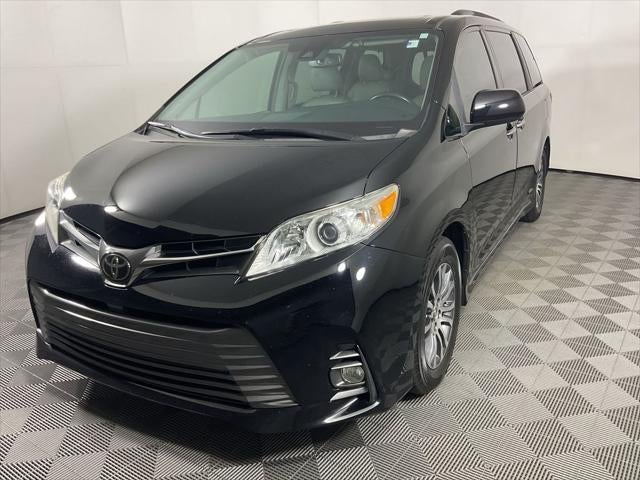 2019 Toyota Sienna XLE 8 Passenger