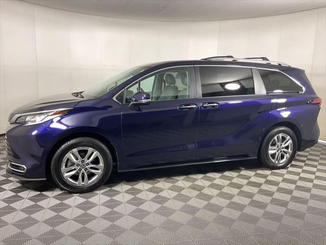 2023 Toyota Sienna Limited 7 Passenger