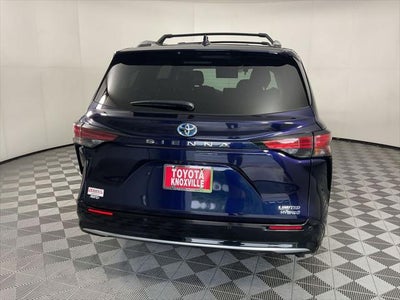 2023 Toyota Sienna Limited 7 Passenger