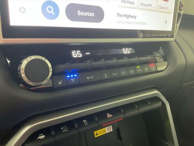 2024 Toyota Tundra Hybrid Platinum