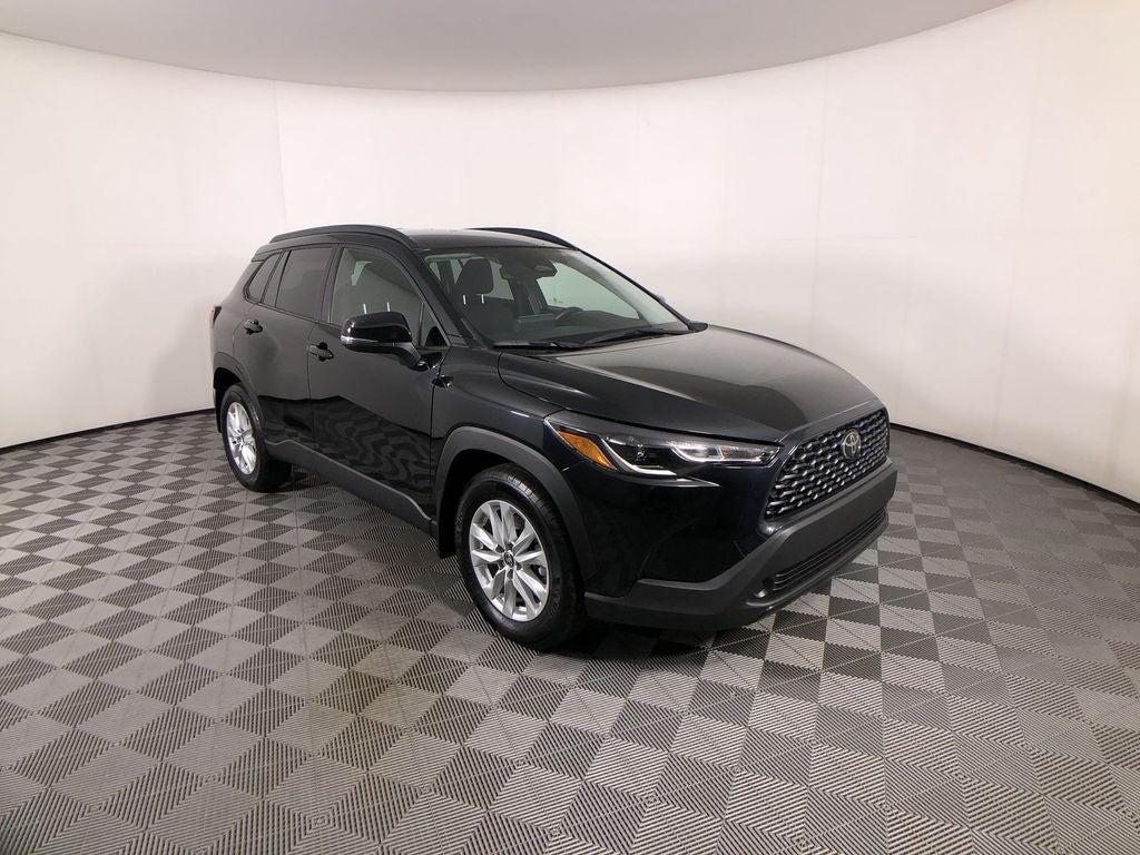 2024 Toyota Corolla Cross LE