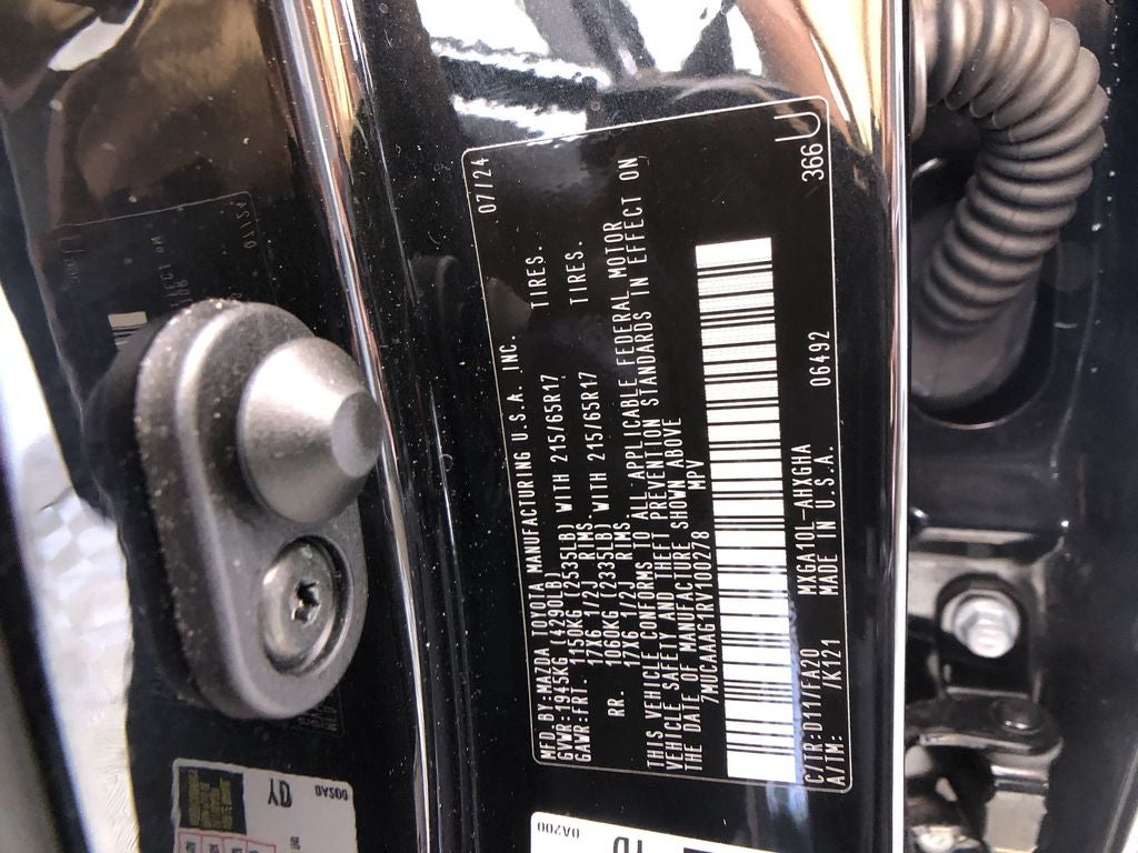 2024 Toyota Corolla Cross LE