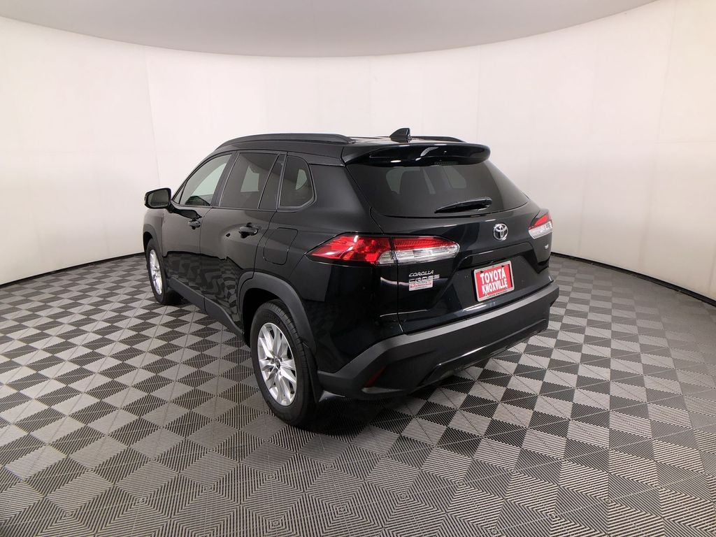 2024 Toyota Corolla Cross LE