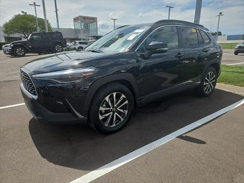 2025 Toyota Corolla Cross XLE