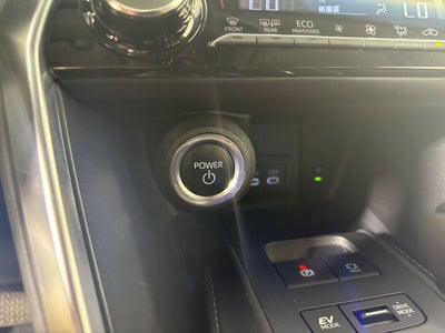 2023 Toyota Venza LE