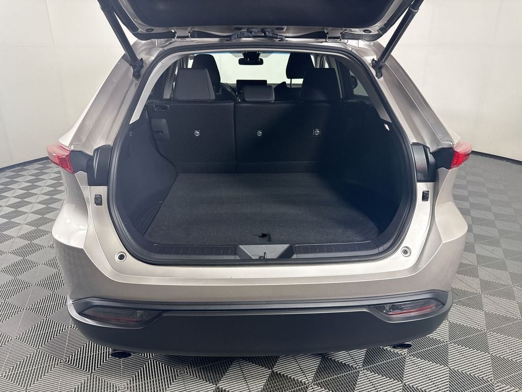 2023 Toyota Venza LE