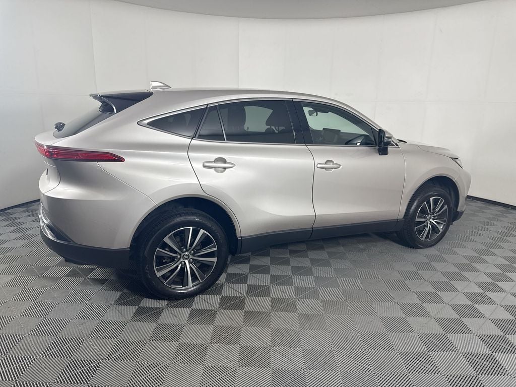 2023 Toyota Venza LE