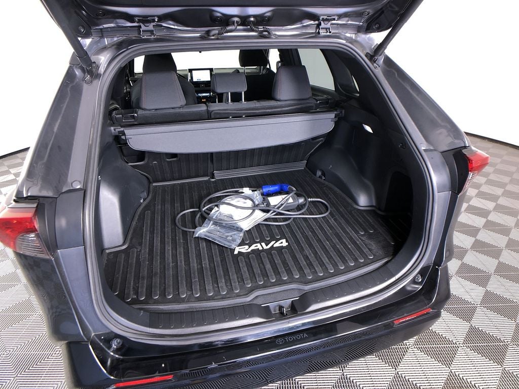 2024 Toyota RAV4 Prime SE