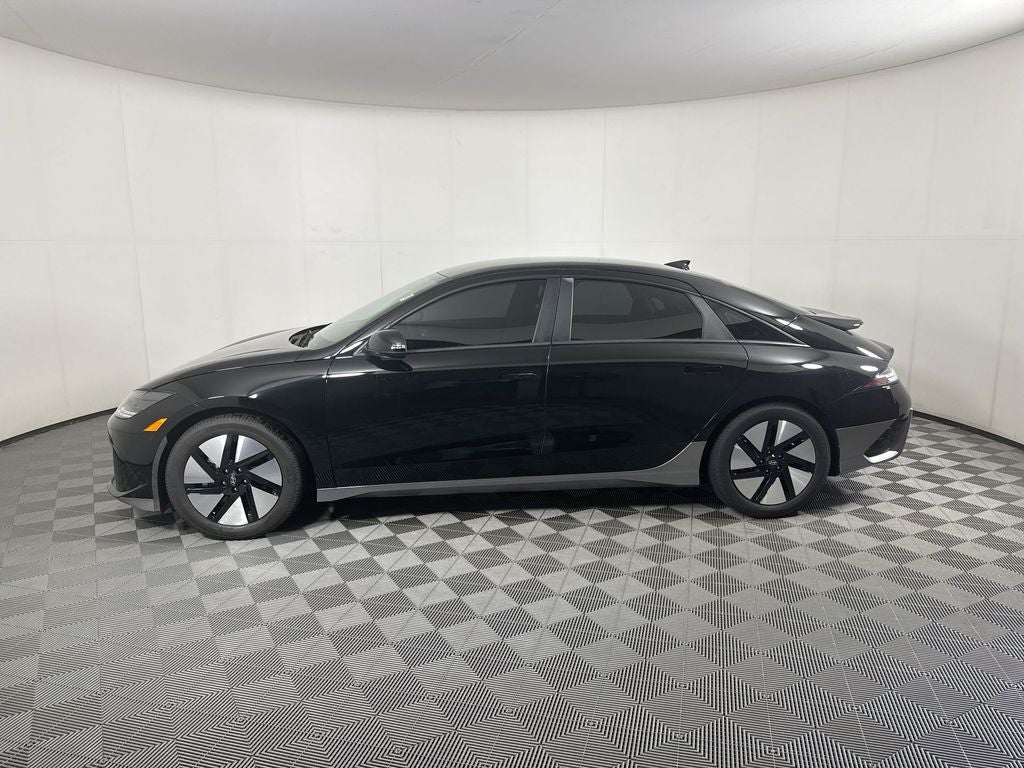 2023 Hyundai IONIQ 6 SE