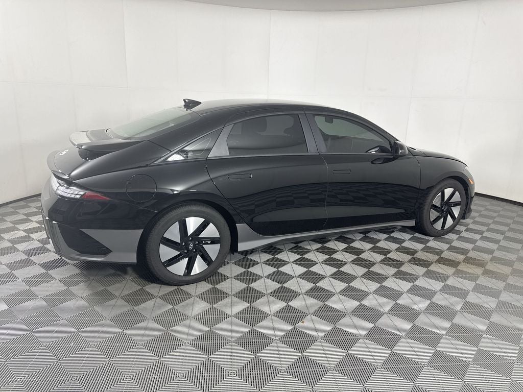 2023 Hyundai IONIQ 6 SE