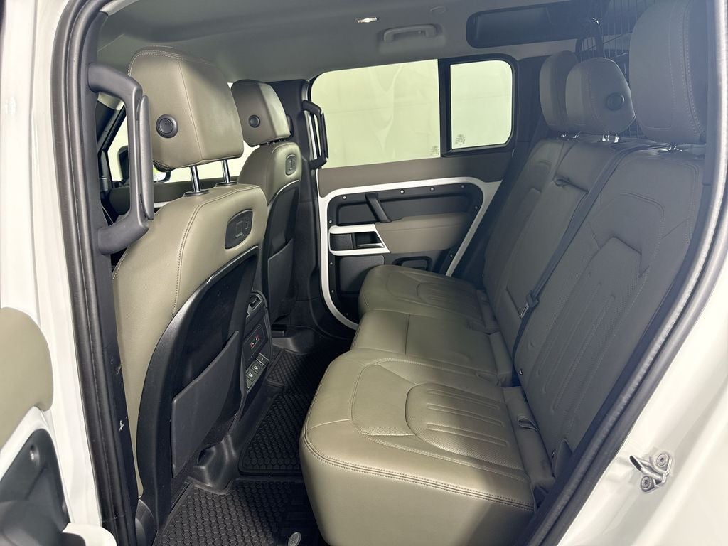 2022 Land Rover Defender 110 S